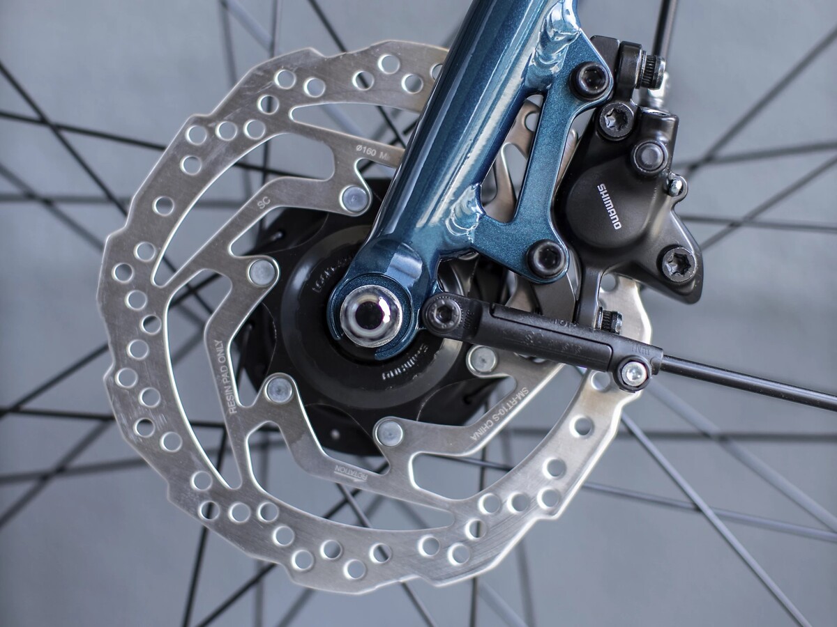 Trek District 3 Equipped Stagger M Dark 