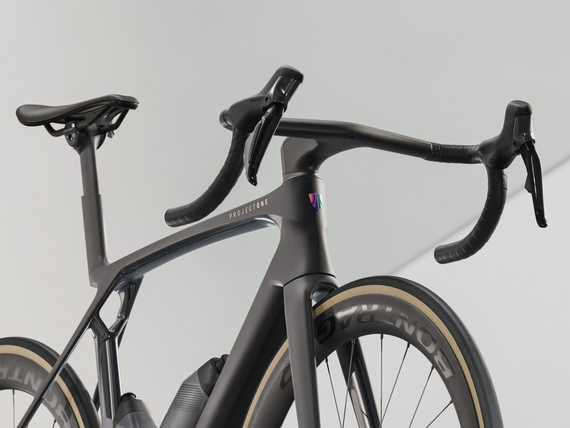 Trek Madone SLR 7 Gen 8 Matte/Gloss Carbon Smoke