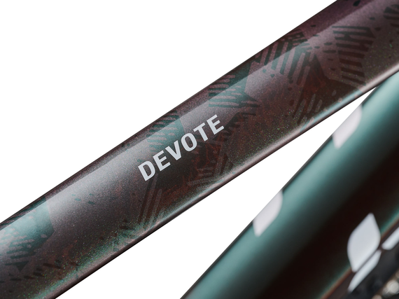 Liv Devote Advanced SL 0 Tahitian Pearl Liv Devote Advanced SL 0 Tahitian Pearl