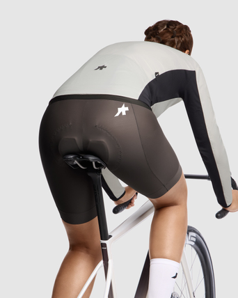 Assos UMA GT Vindjakke S11 Almond Milk
