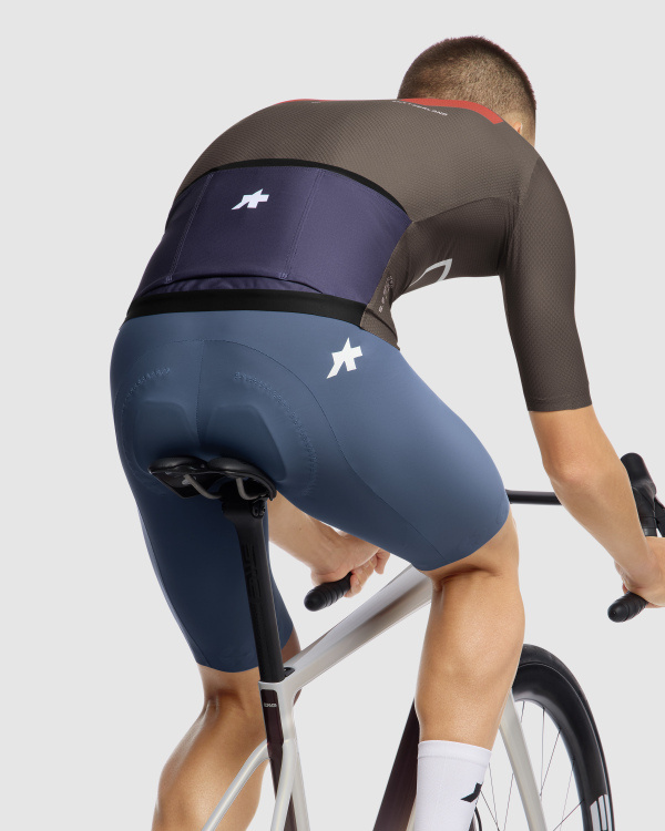 Assos EQUIPE R Cykeltrøje S11 We are the A Moka Brown