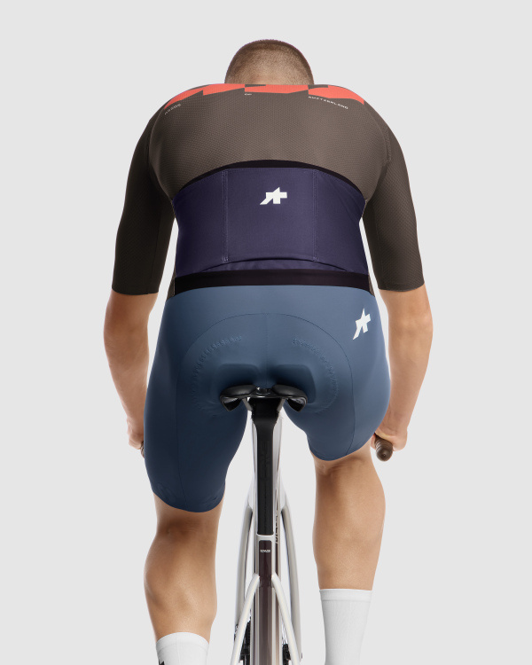 Assos EQUIPE R Cykeltrøje S11 We are the A Moka Brown